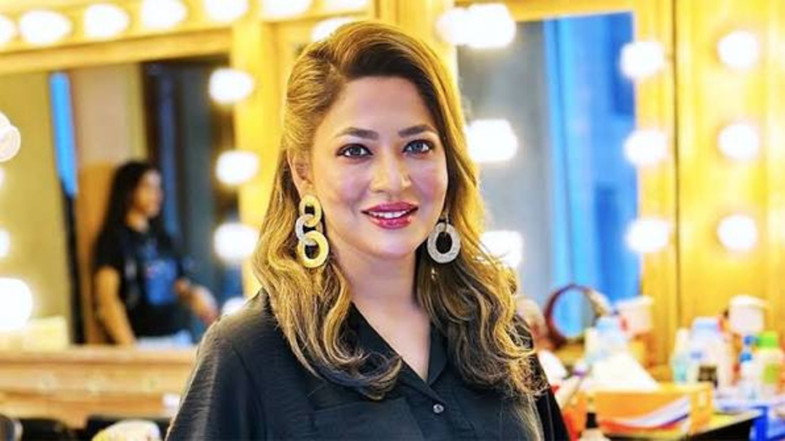 ভেনিসে অভিনেত্রী বাঁধনের ওপর হামলার অভিযোগ, ‘জুলাইযোদ্ধা’ বলে কটূক্তির দাবি