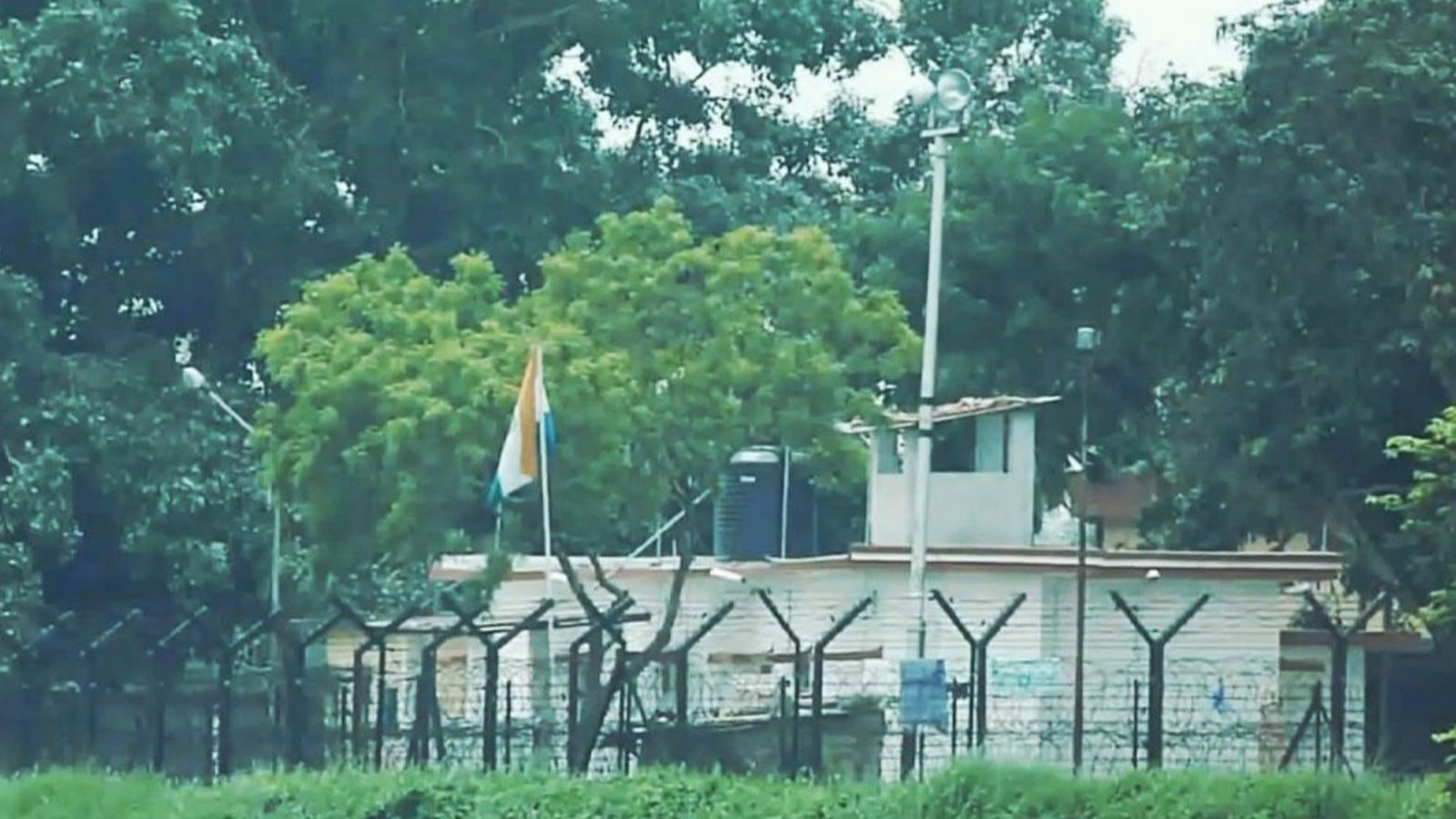 ঠাকুরগাঁও সীমান্তে বিএসএফের গুলিতে বাংলাদেশি নিহত, আরও ২ জন আটক