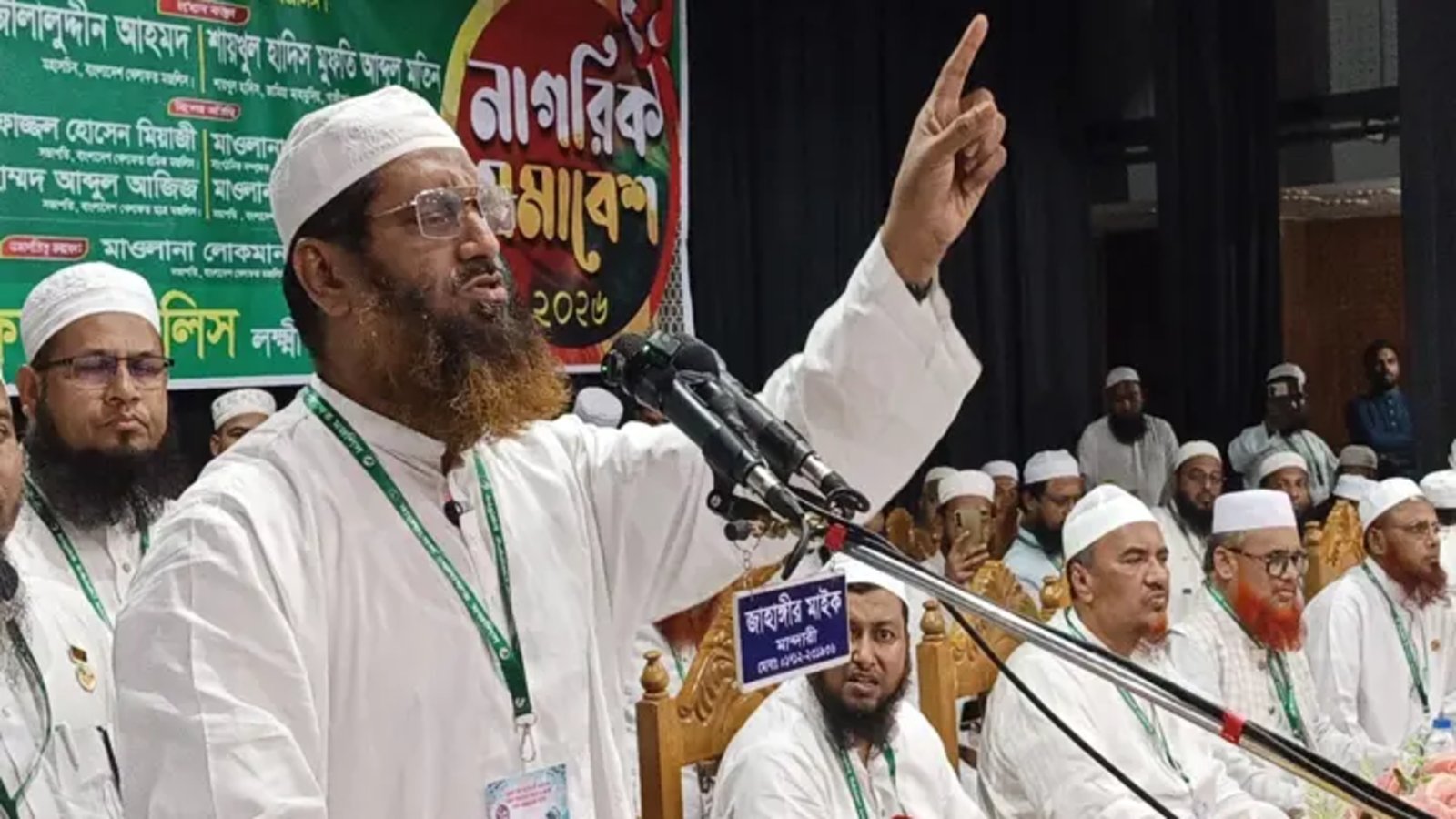 ‘বিএনপিকে শেখ হাসিনার ভূতে ধরেছে’: মামুনুল হক